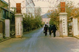 两者都保留在站内即可形成完整阅读路径