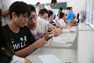 便于对照栏目动态与后续阅读